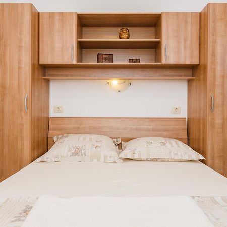 Apartments Viljac Trogir Ngoại thất bức ảnh