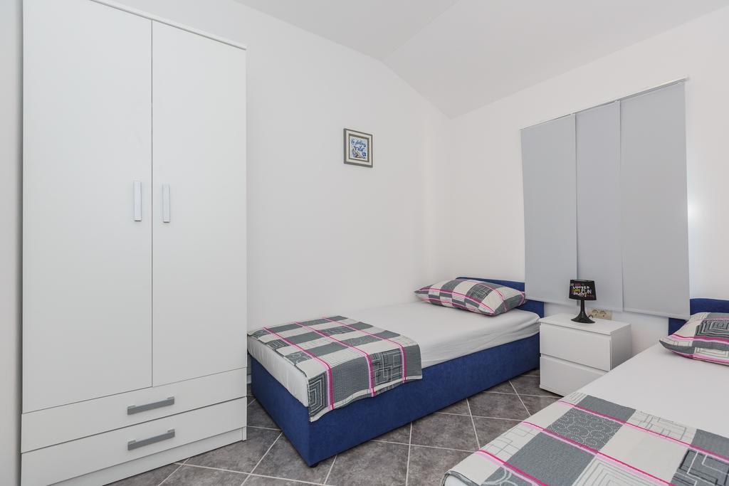 Apartments Viljac Trogir Phòng bức ảnh