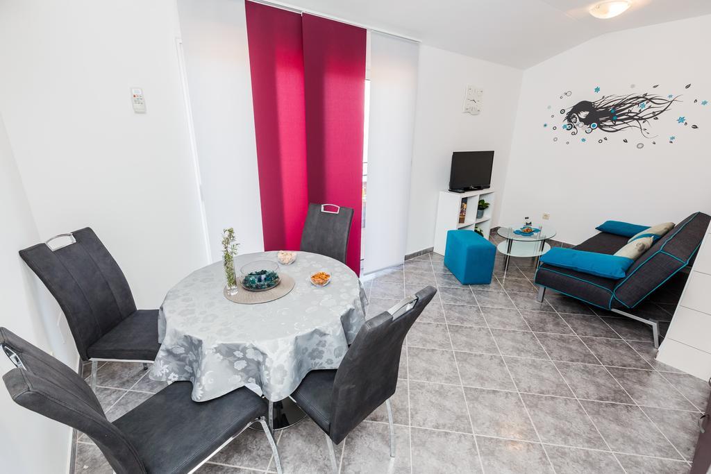 Apartments Viljac Trogir Phòng bức ảnh