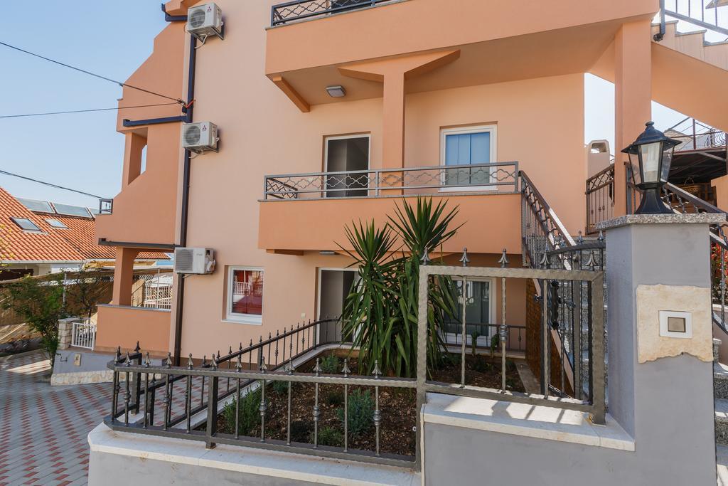 Apartments Viljac Trogir Ngoại thất bức ảnh
