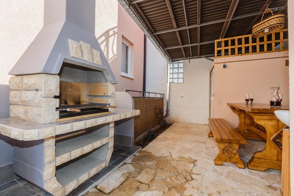 Apartments Viljac Trogir Ngoại thất bức ảnh