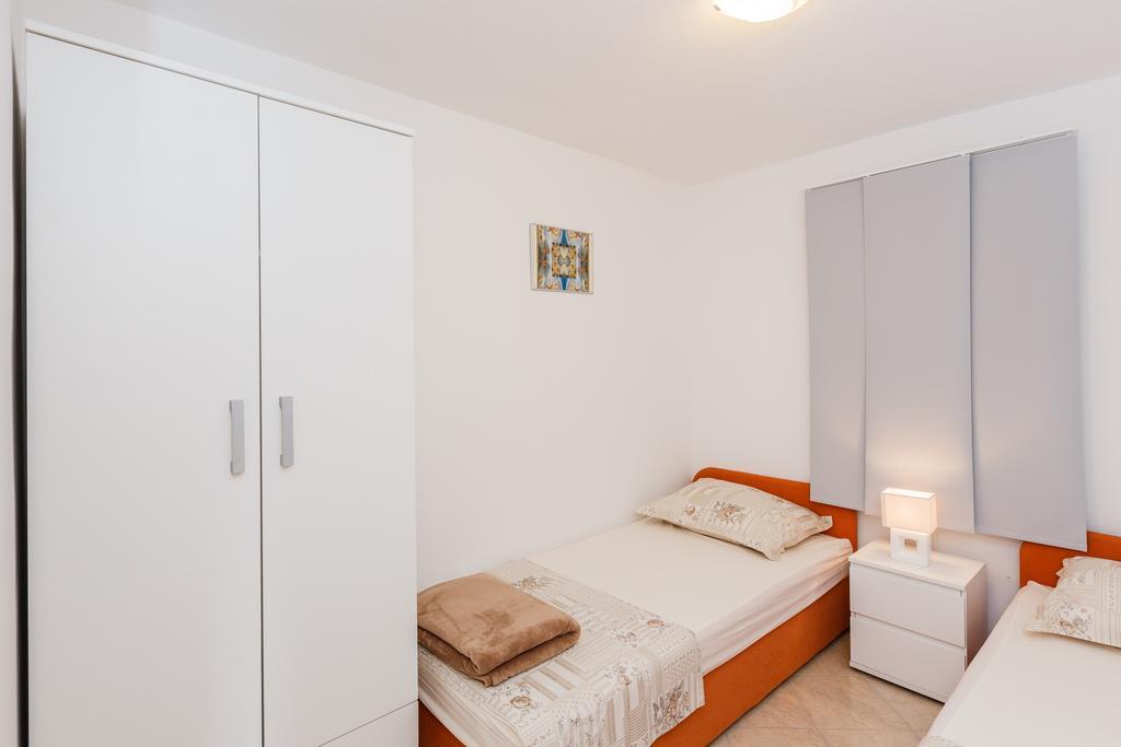 Apartments Viljac Trogir Phòng bức ảnh