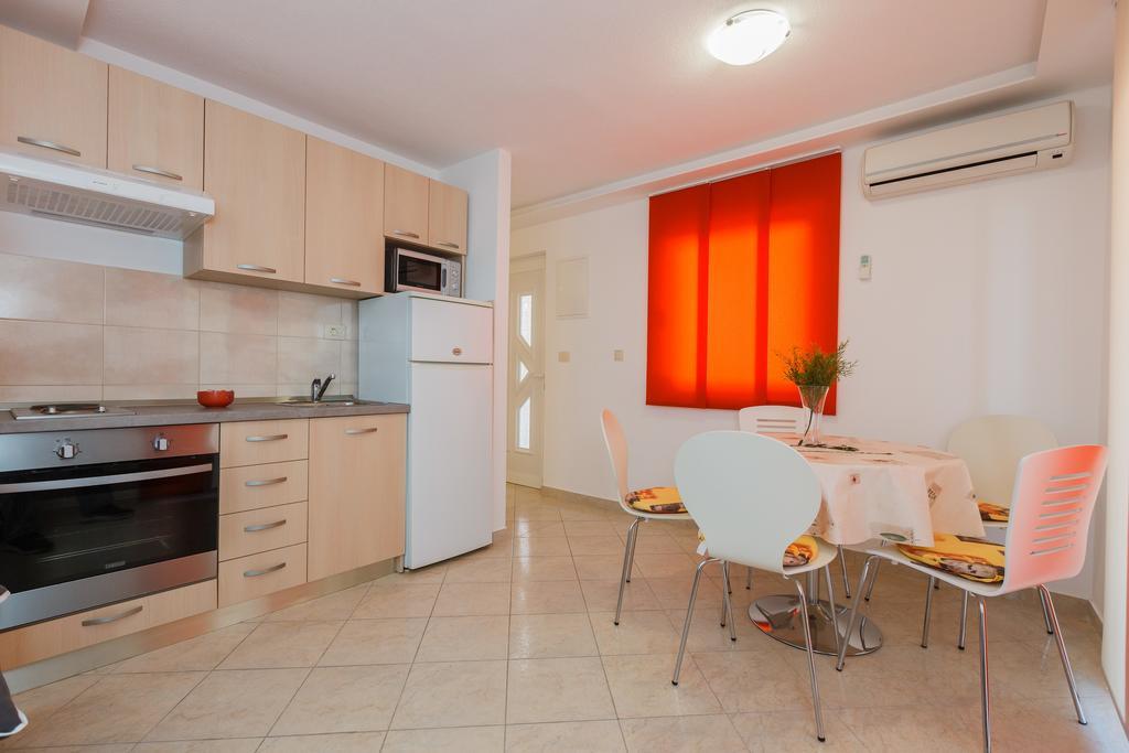 Apartments Viljac Trogir Phòng bức ảnh