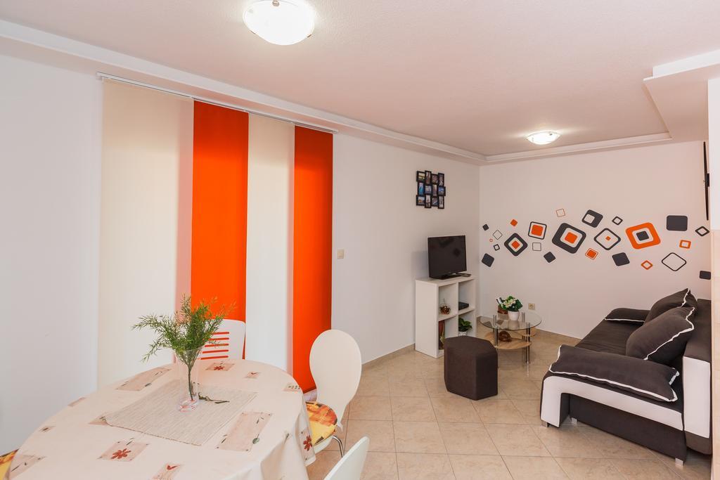 Apartments Viljac Trogir Phòng bức ảnh
