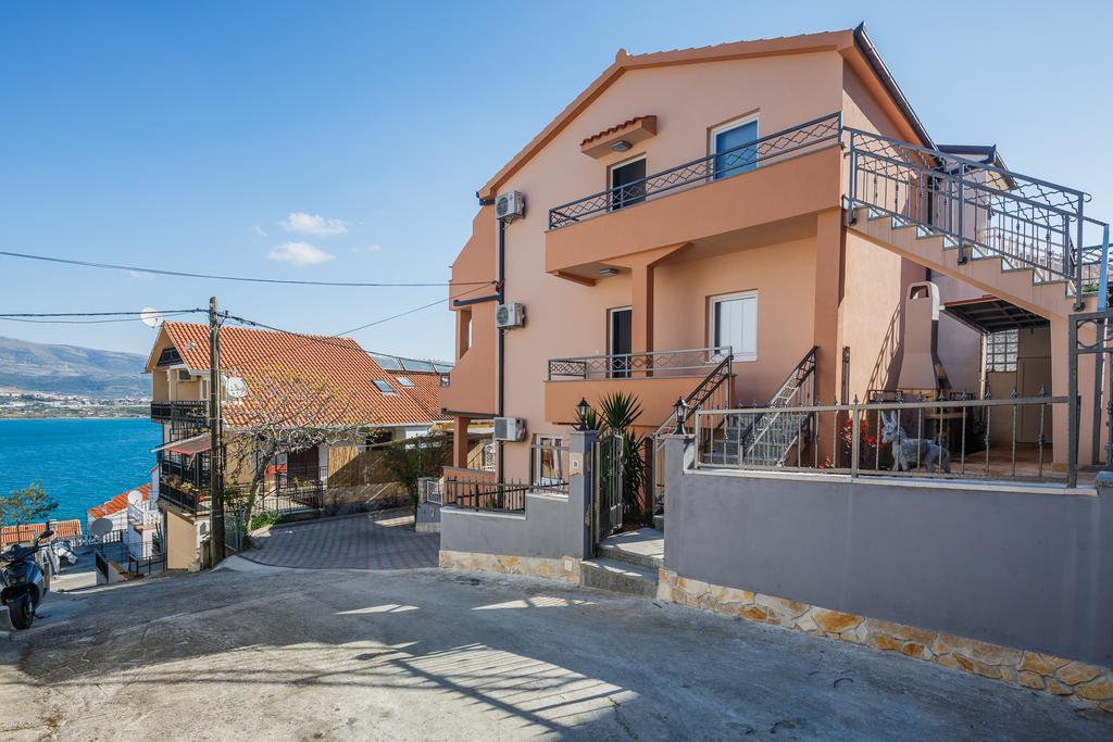 Apartments Viljac Trogir Ngoại thất bức ảnh